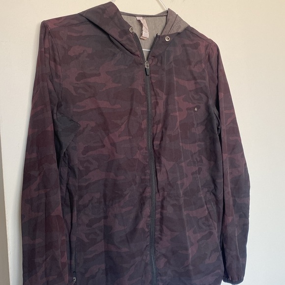 Vuori Lightweight Zip Up Jacket Medium - Picture 3 of 11